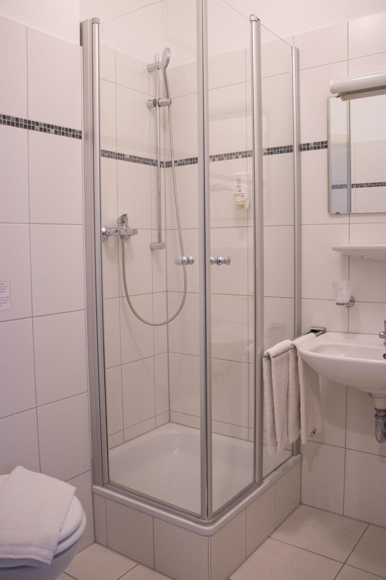 Orange Hotel Und Apartments Neu-Ulm Ngoại thất bức ảnh